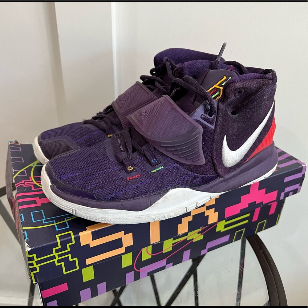 Nike - Kyrie 6(GS) - Boys Shoe Size 6.5Y